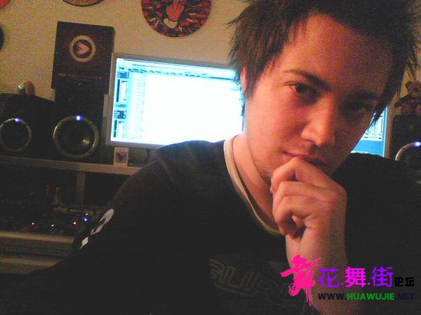 D@ny85Dj.jpg